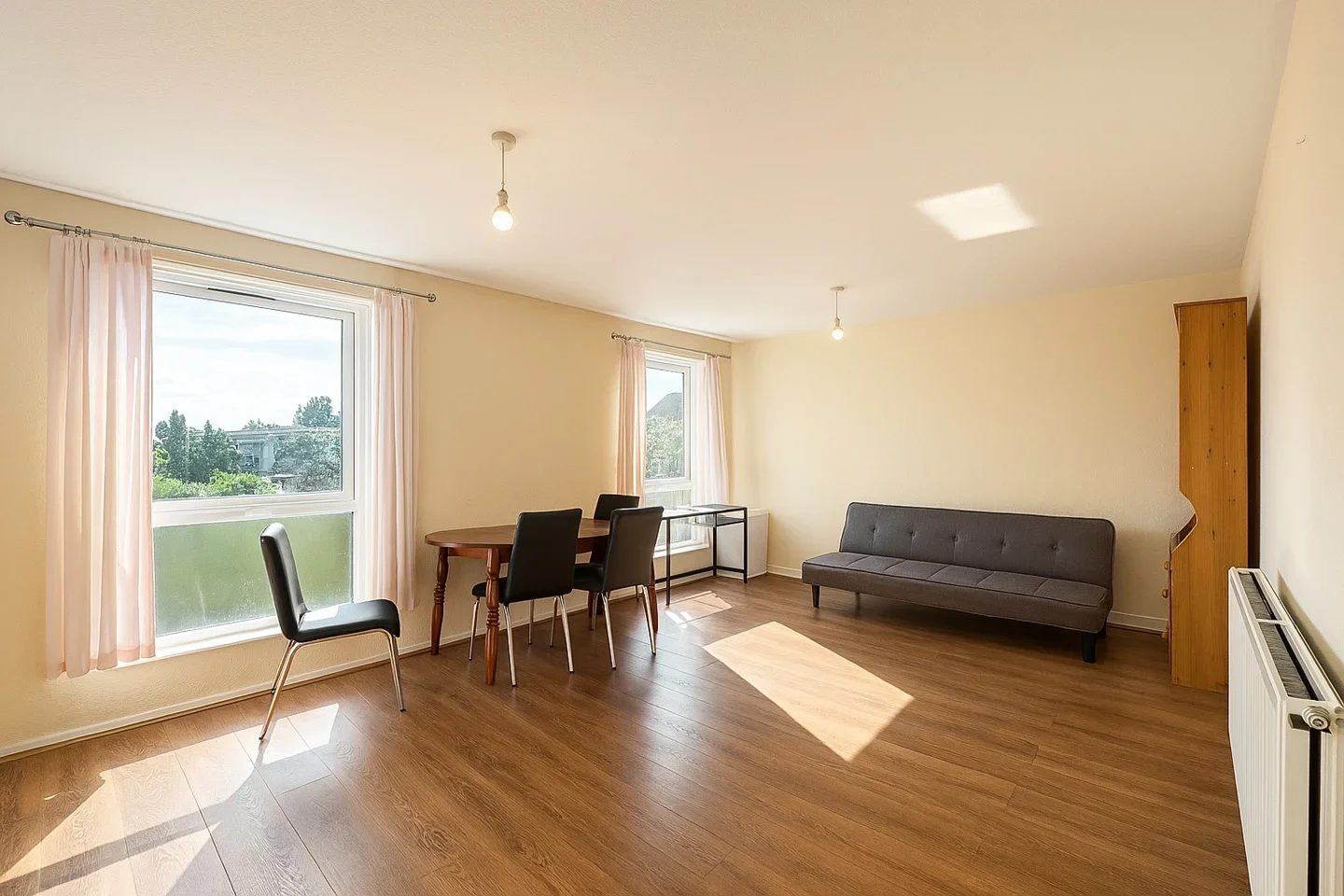 Flat Hanford Close in Greater London