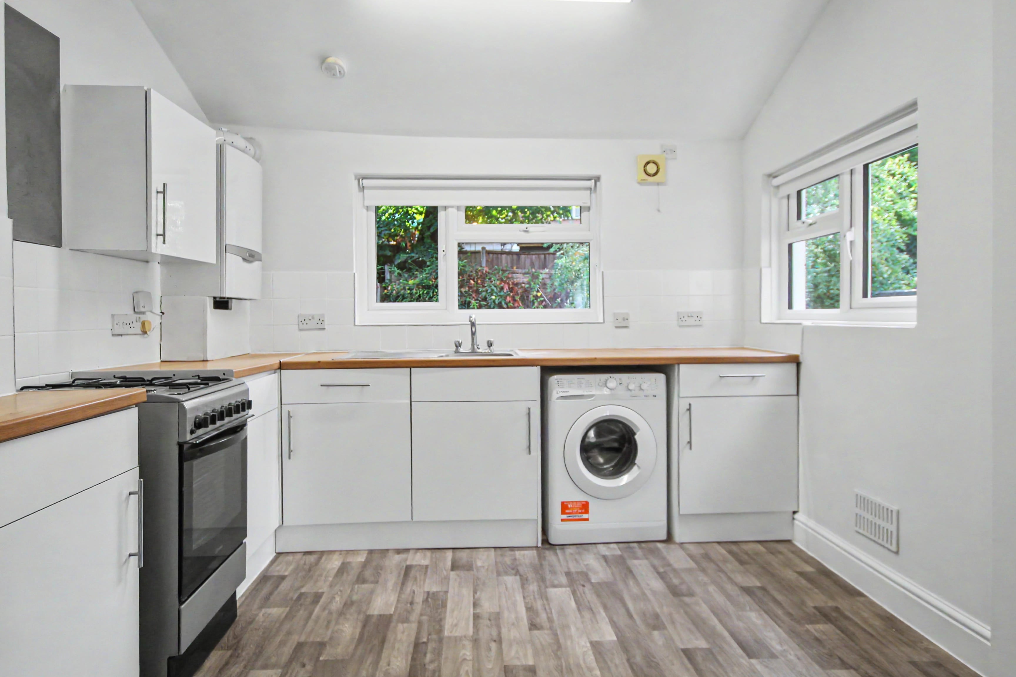 Flat Fortess Road in Greater London