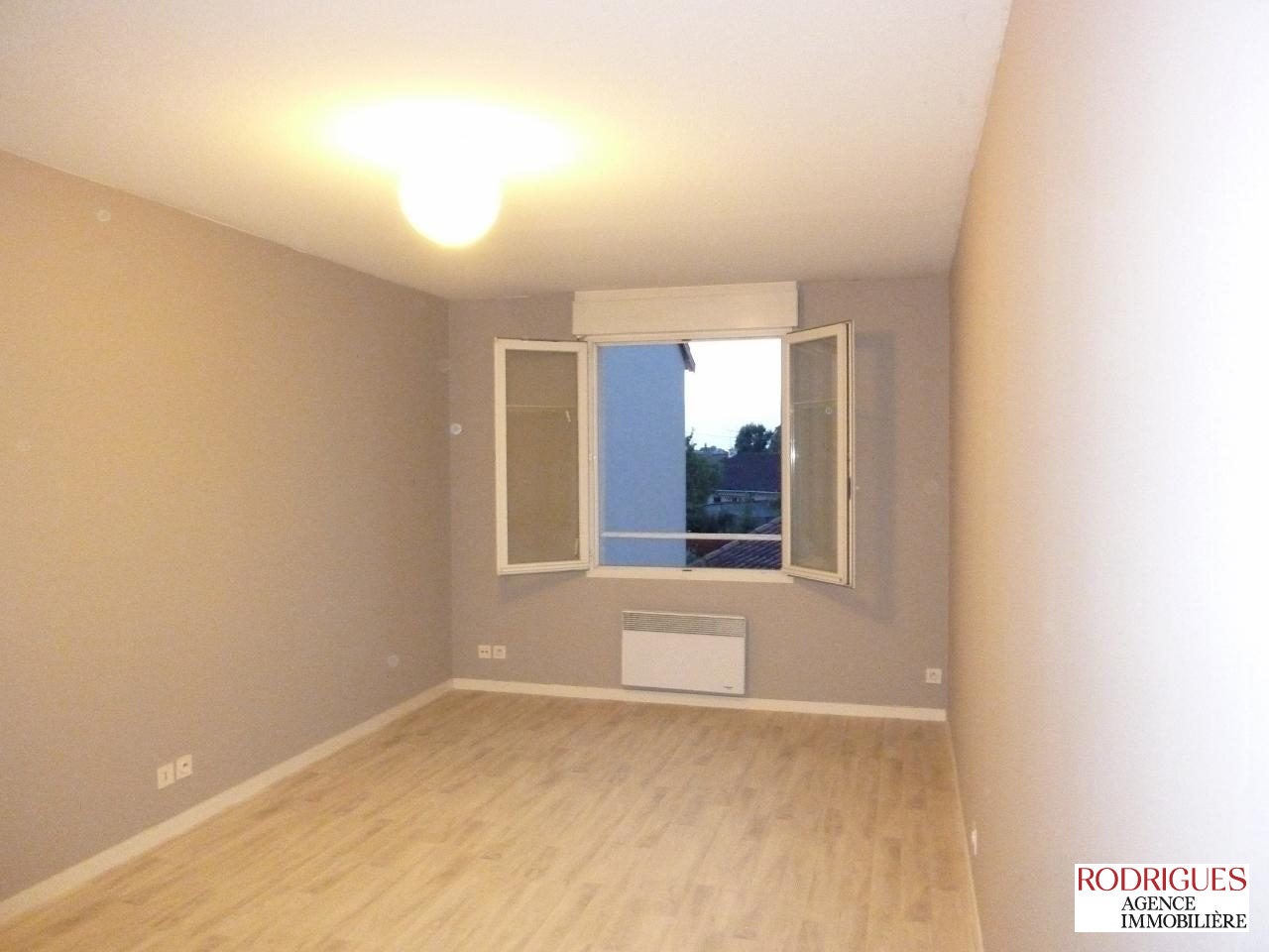 Appartement Rue des Mimosas à Buxerolles