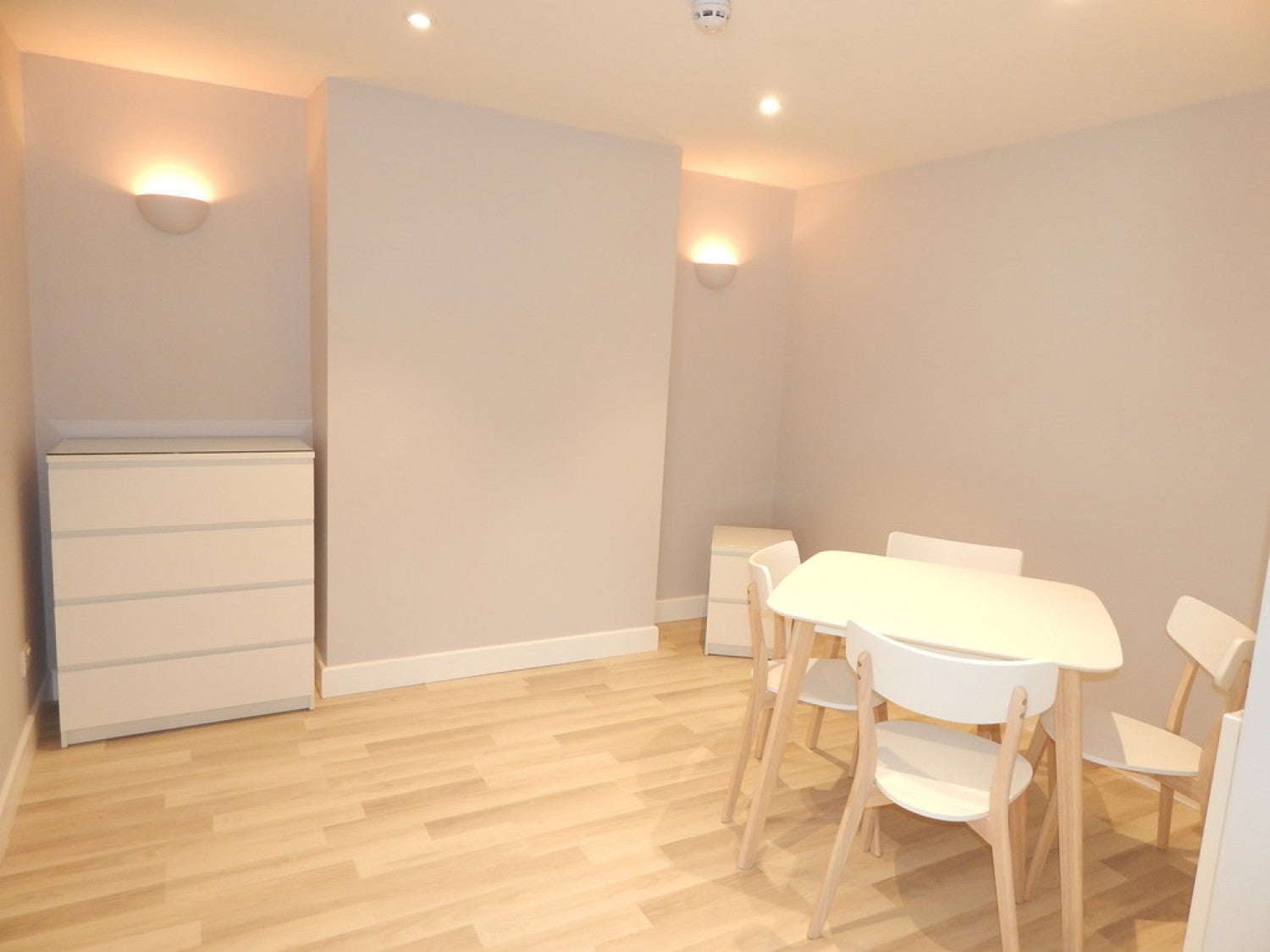 Room Lydalls Road in South Oxfordshire