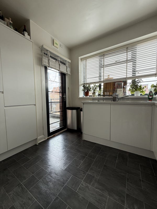 Flat Wandsworth Road in Greater London