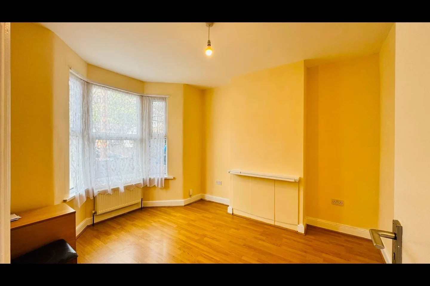 House Farmer Road in Greater London