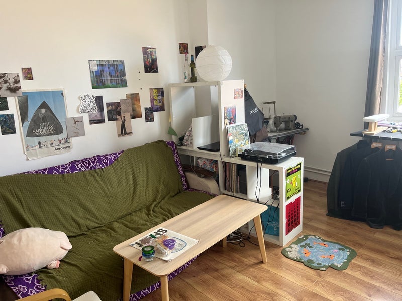 Room Coldharbour Lane in Greater London