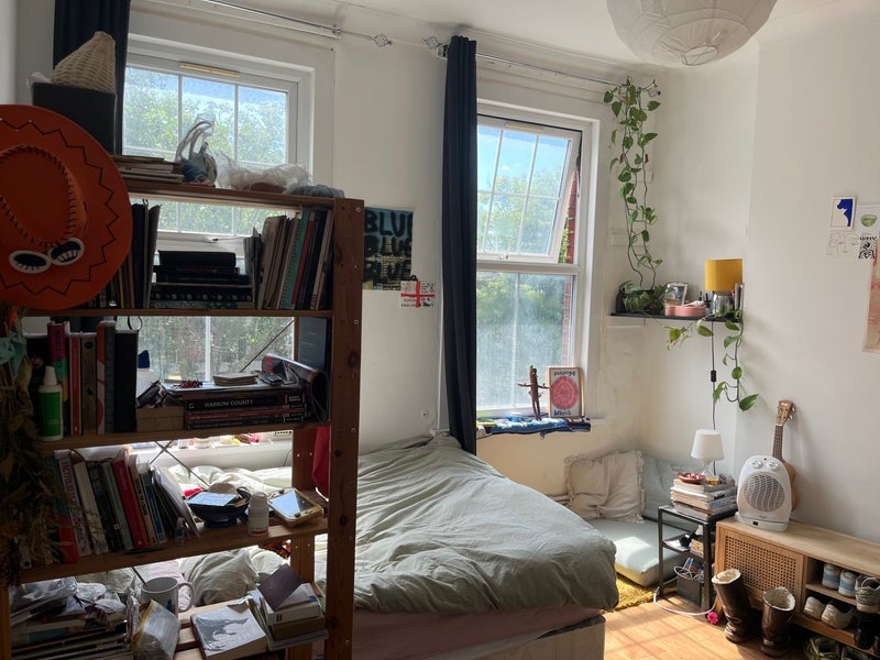 Room Coldharbour Lane in Greater London
