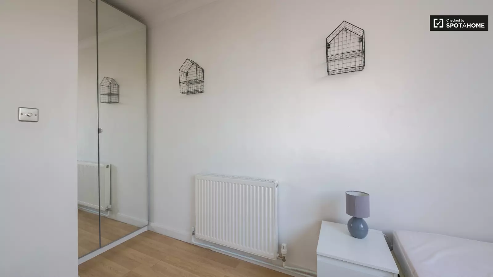 Flat St Anns Road in Greater London