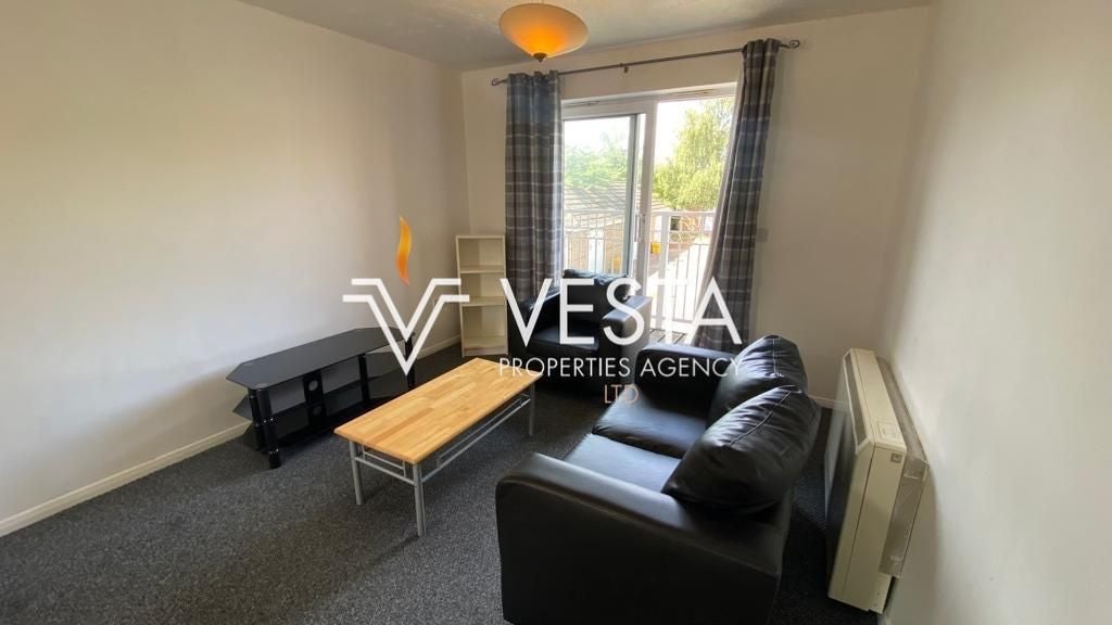 Flat Kilderkin Court in Coventry