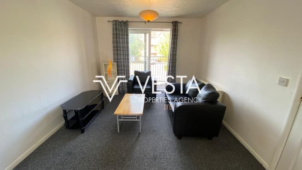 Flat Kilderkin Court in Coventry