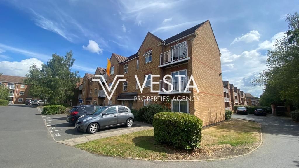 Flat Kilderkin Court in Coventry
