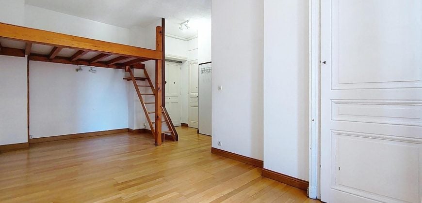 Flat Rue Francis Chirat in Villeurbanne