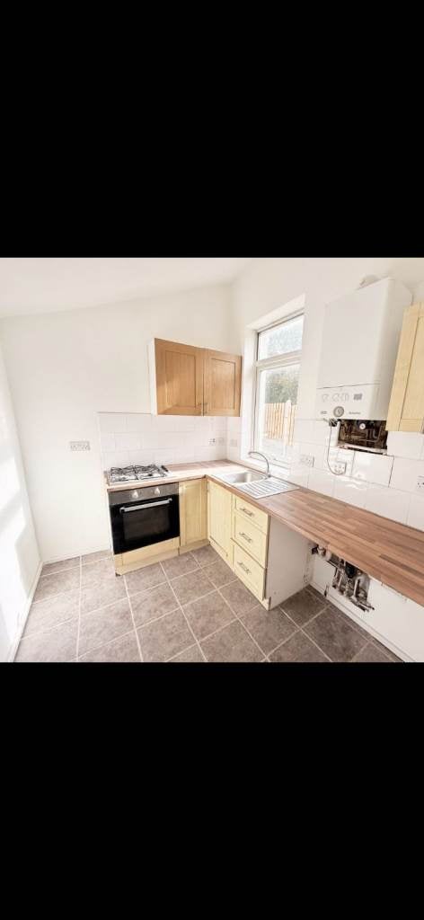 Flat Houghton Road in Thurnscoe