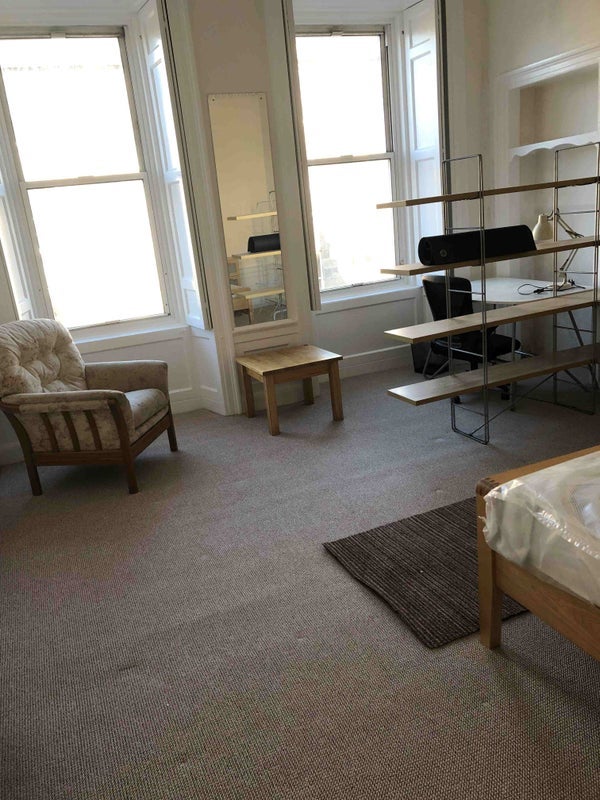 Room Clerk Street in City of Edinburgh