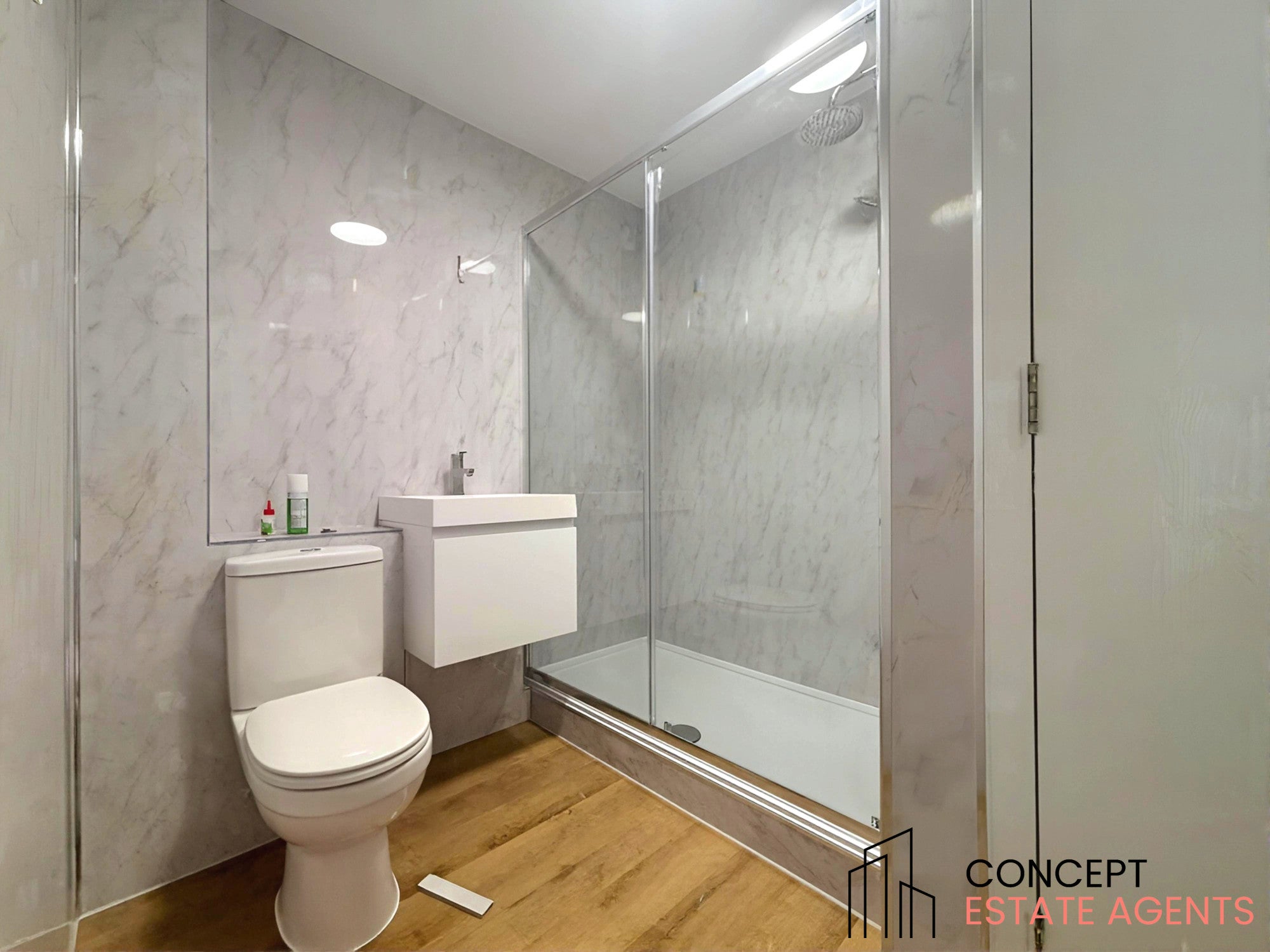 Flat Pelham Road in Greater London