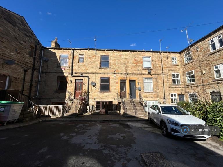 House Grove Square in Kirklees