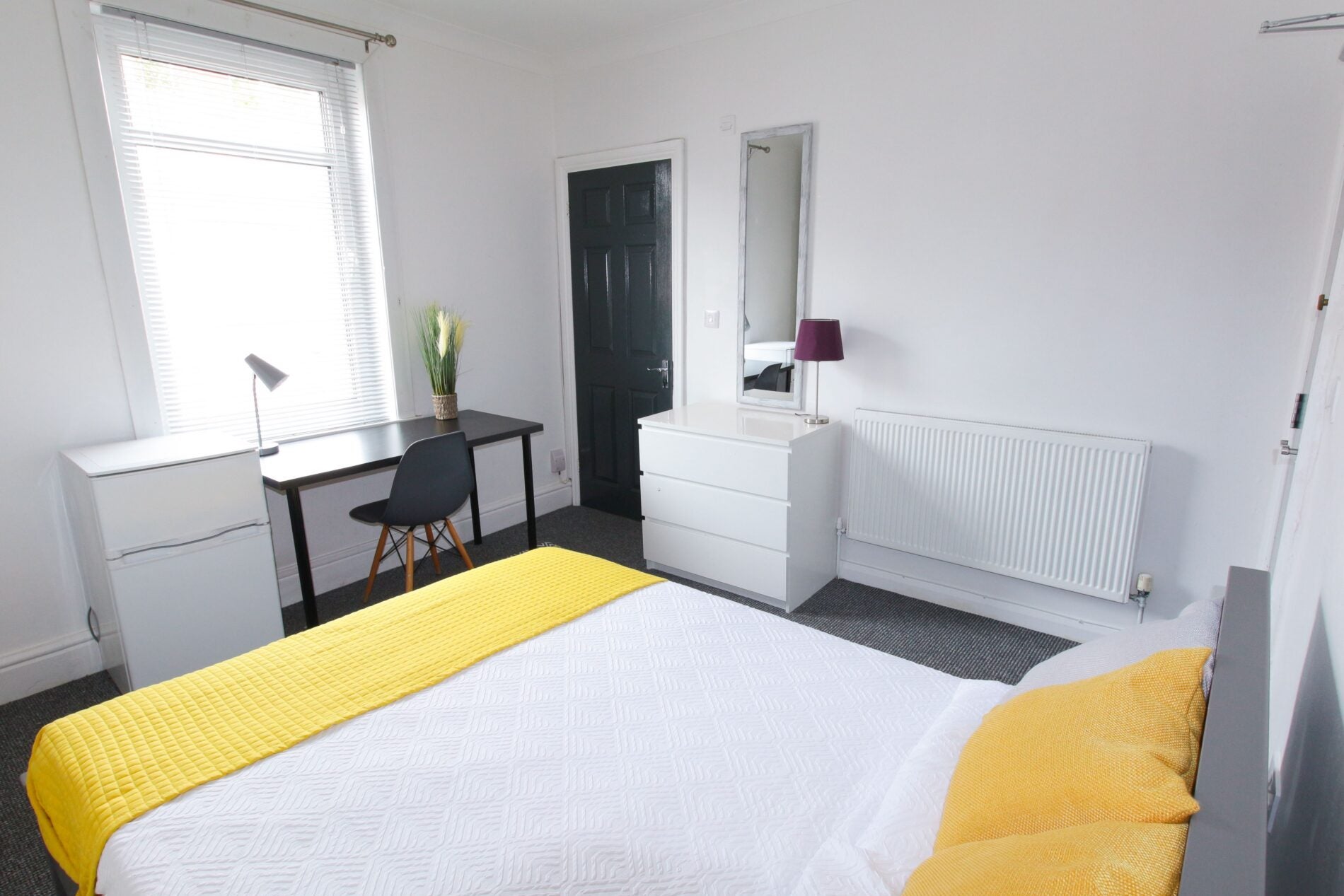 Room Foster Street in Lincoln