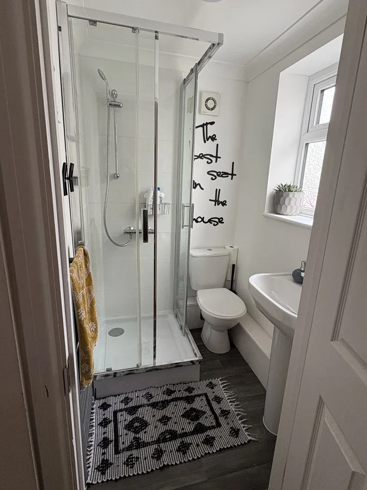 House Diban Avenue in Greater London