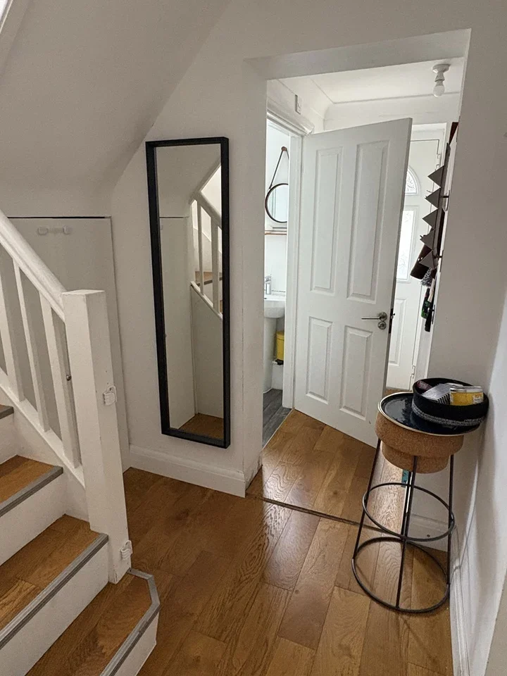 House Diban Avenue in Greater London