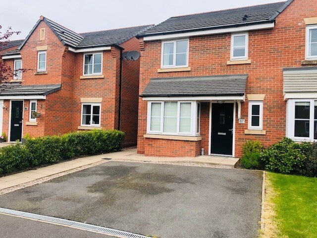 House Heron Way in Sandbach