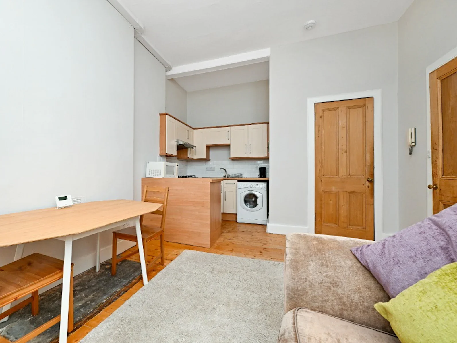 Flat Balcarres Street in City of Edinburgh