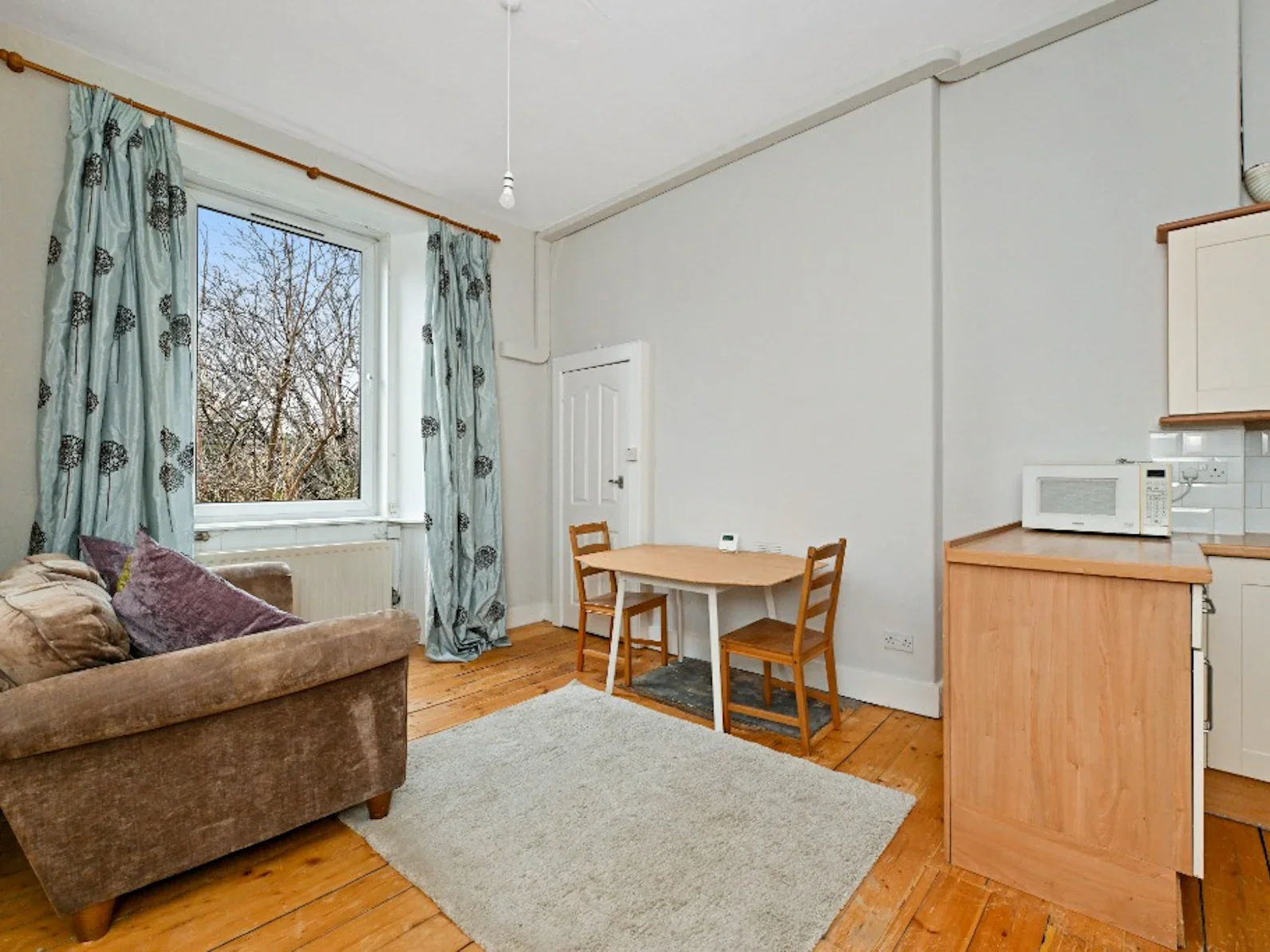 Flat Balcarres Street in City of Edinburgh