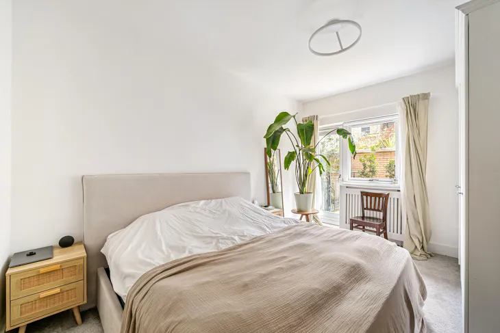 Flat Kensington Gardens Square in City of Westminster
