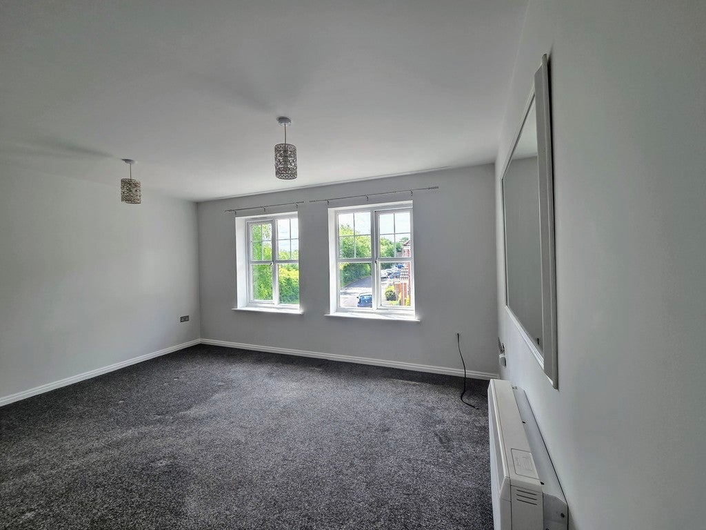 Flat Regency Gardens in Chorley
