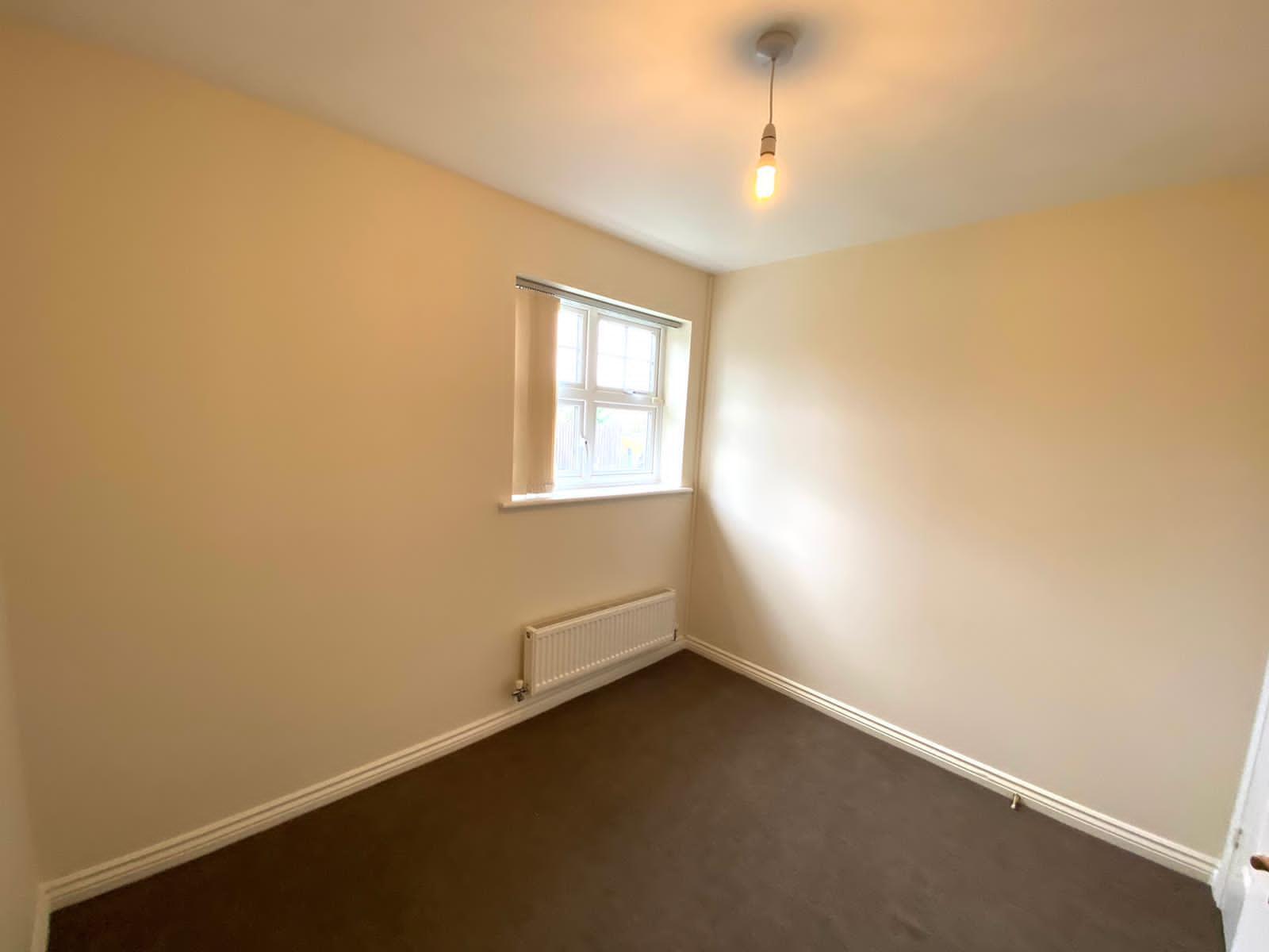 Flat Brandwood Crescent in Birmingham