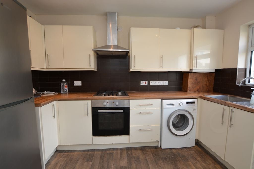 House St. Andrew's Way in Slough