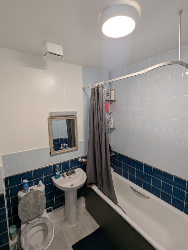 Room Elswick Street in Greater London