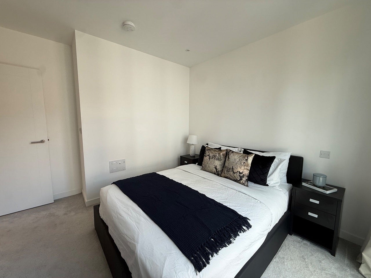 Flat Scrimgoeur Place in Greater London
