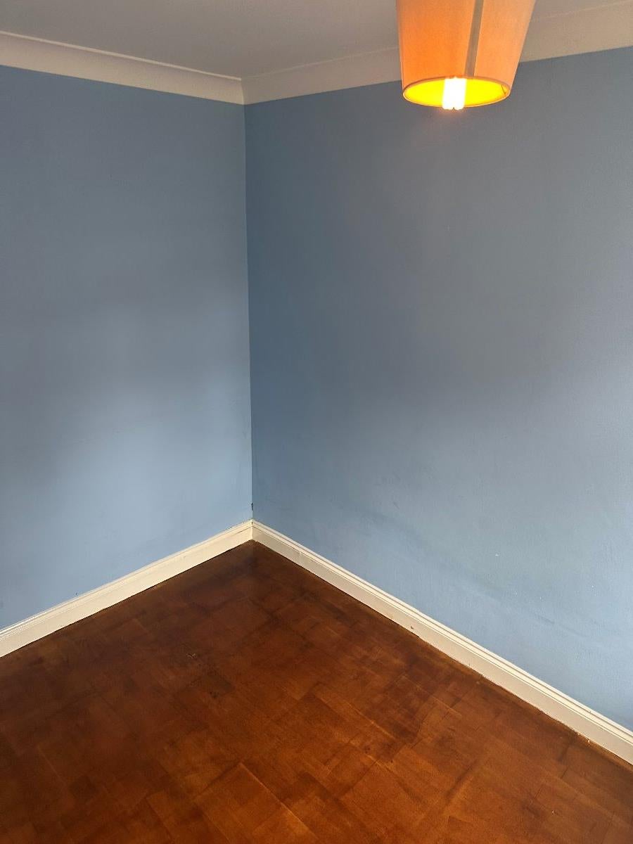 Flat Arundel Drive in Greater London