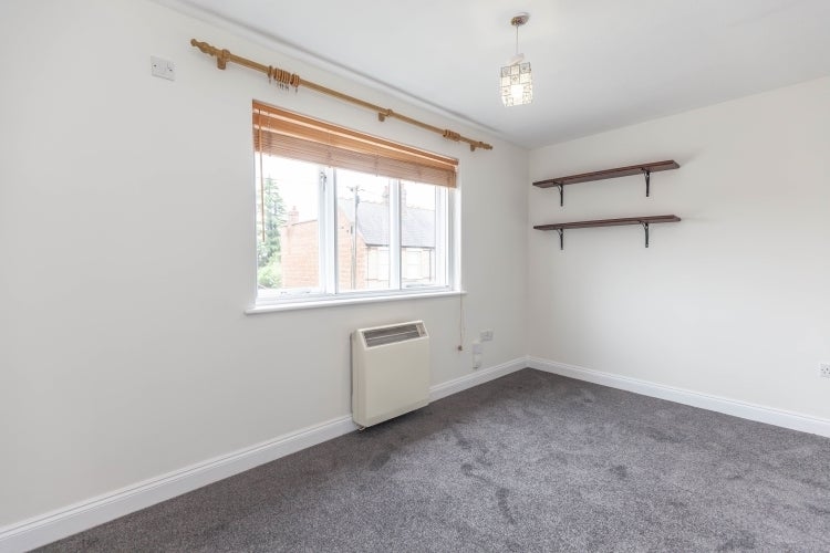 Flat Priory Road in Cherwell District