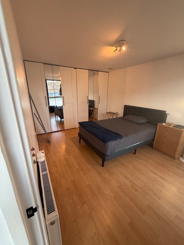 Room Manuka Close in Greater London