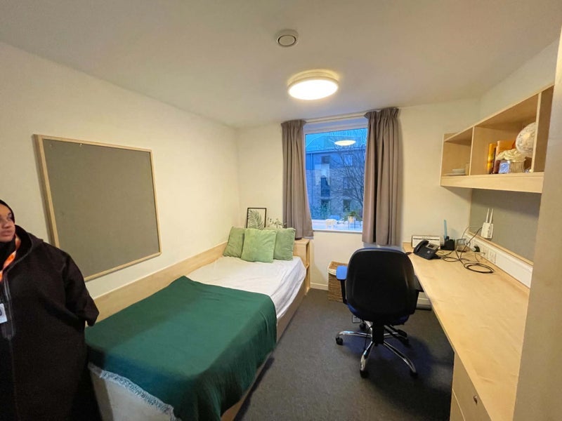 Room Preston Street in Bradford