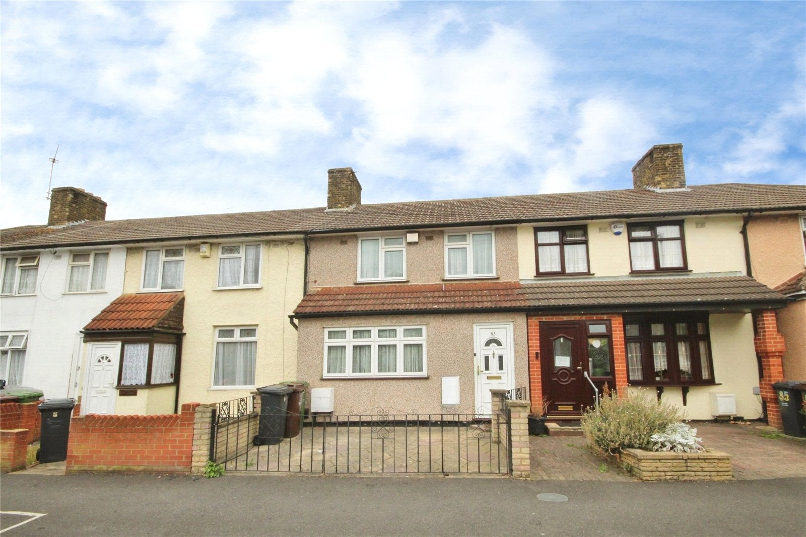 House Cannington Road in Greater London