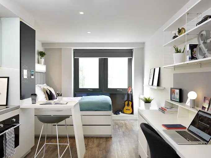 Room Pulteney Road in Bath
