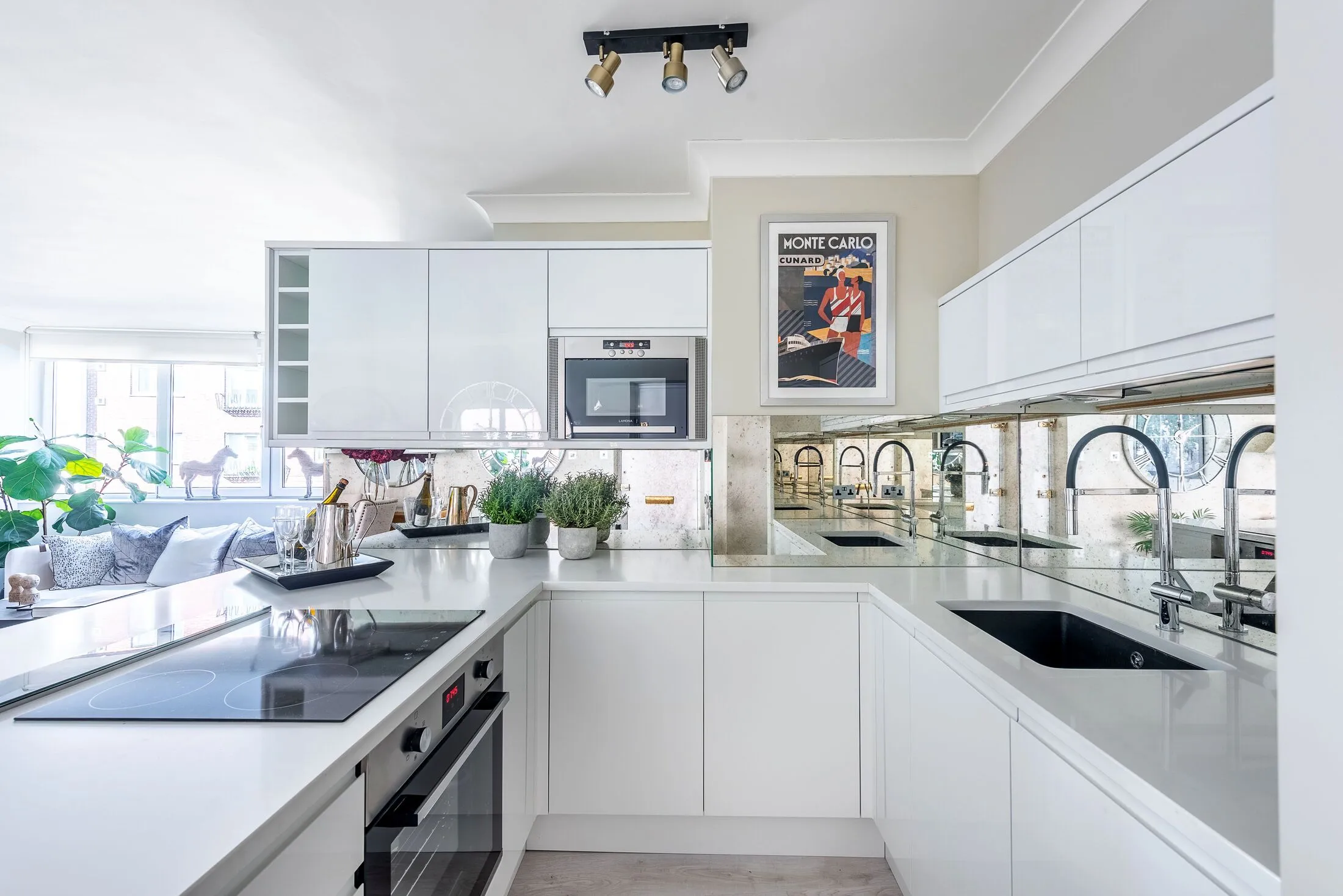Flat Lower Sloane Street in Greater London
