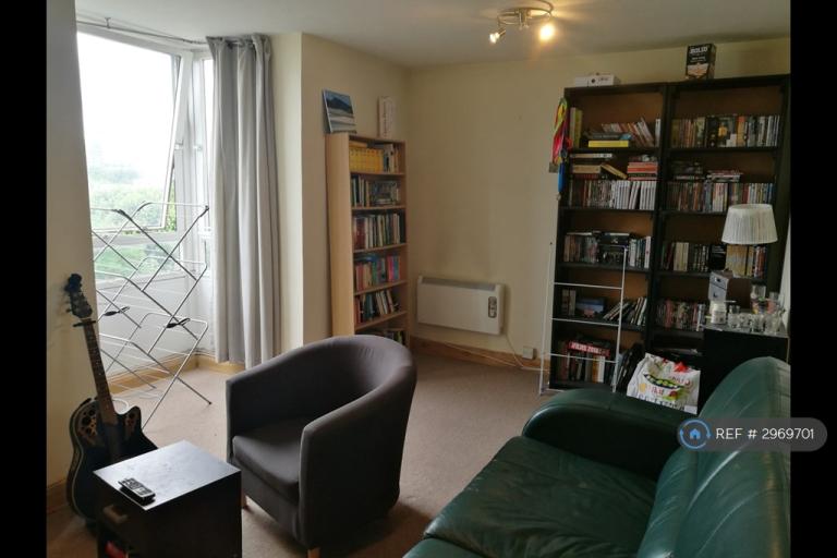 Flat Bramlands Close in Greater London