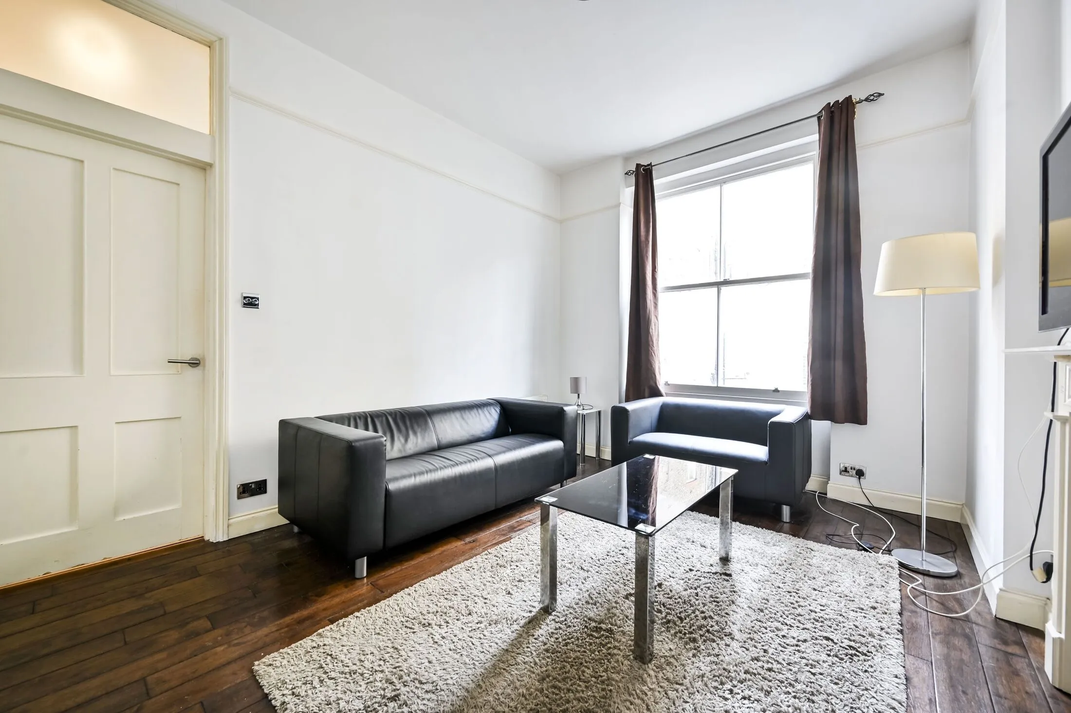 Flat Old Brompton Road in Greater London