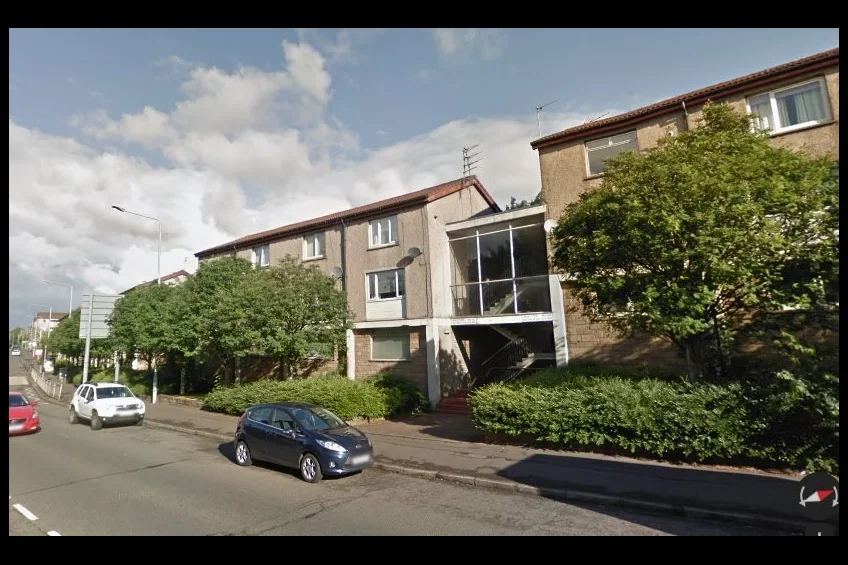 House Broomlands Lane in Paisley
