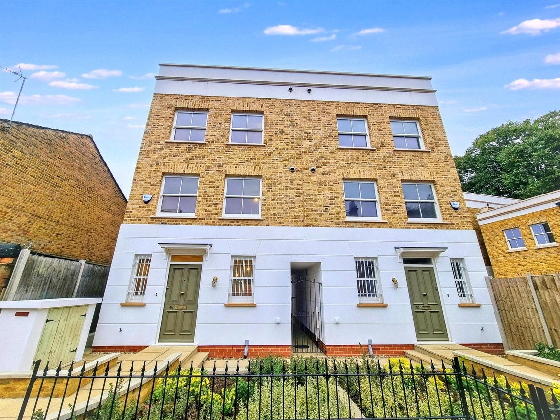 House Manbey Street in Greater London