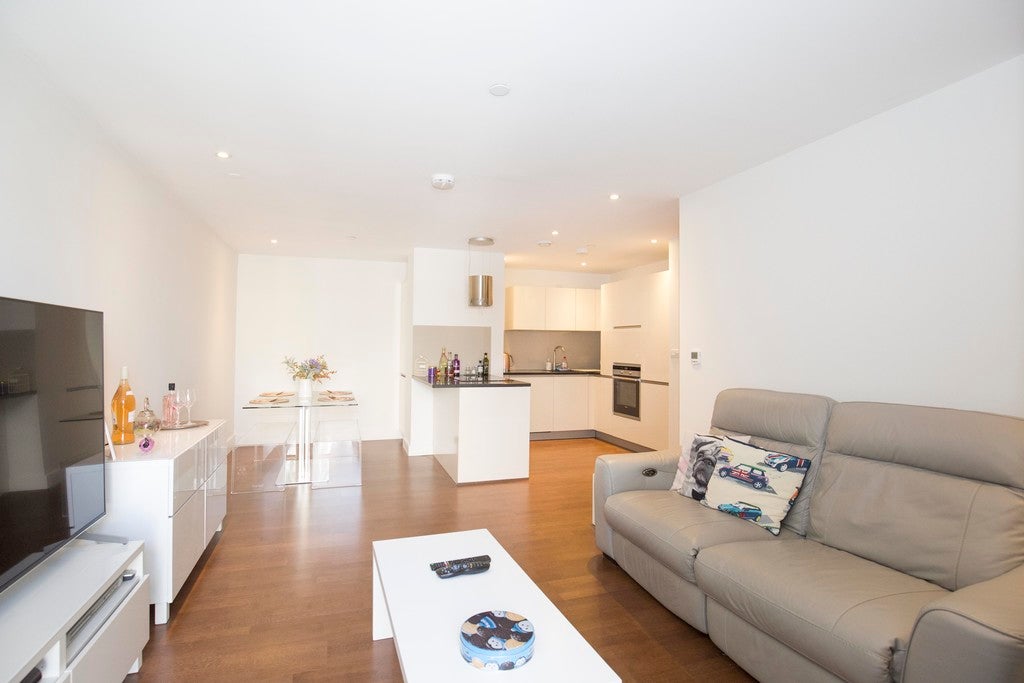 Flat Henry Macaulay Avenue in London