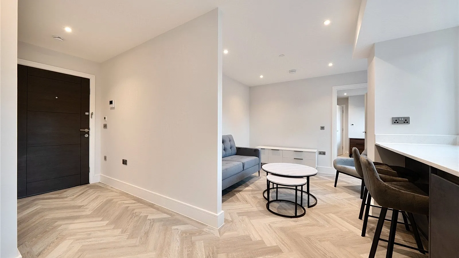 Flat Cockfosters Road in Greater London