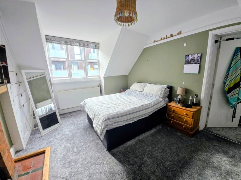 Room Pocock Street in Greater London