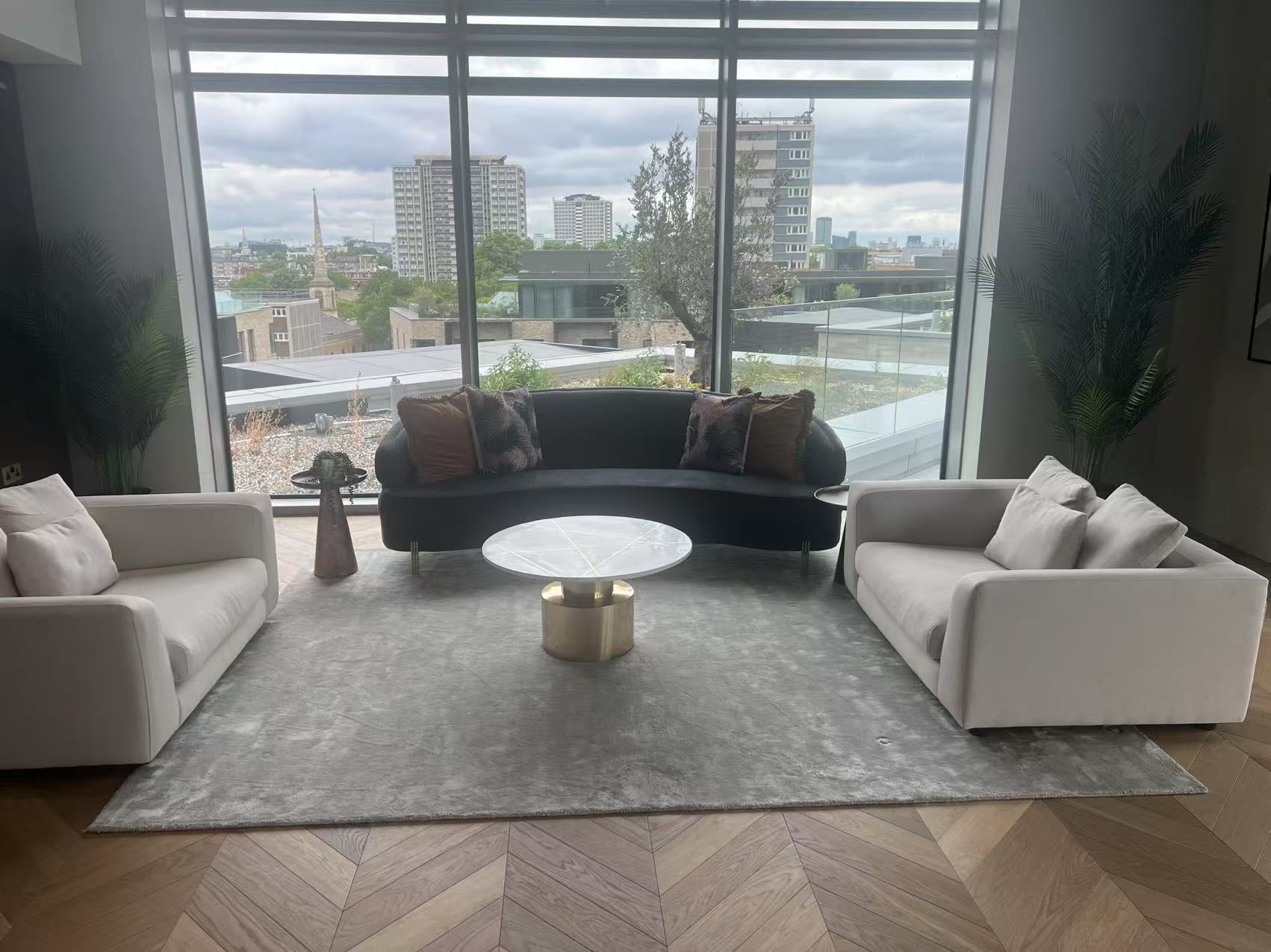 Flat Dingley Road in Greater London