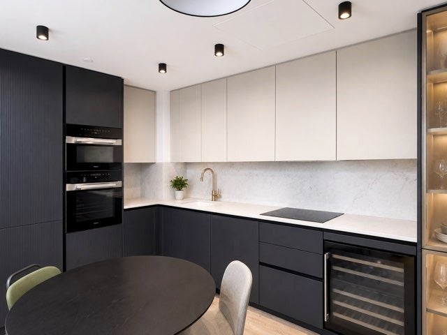 Flat Dingley Road in Greater London