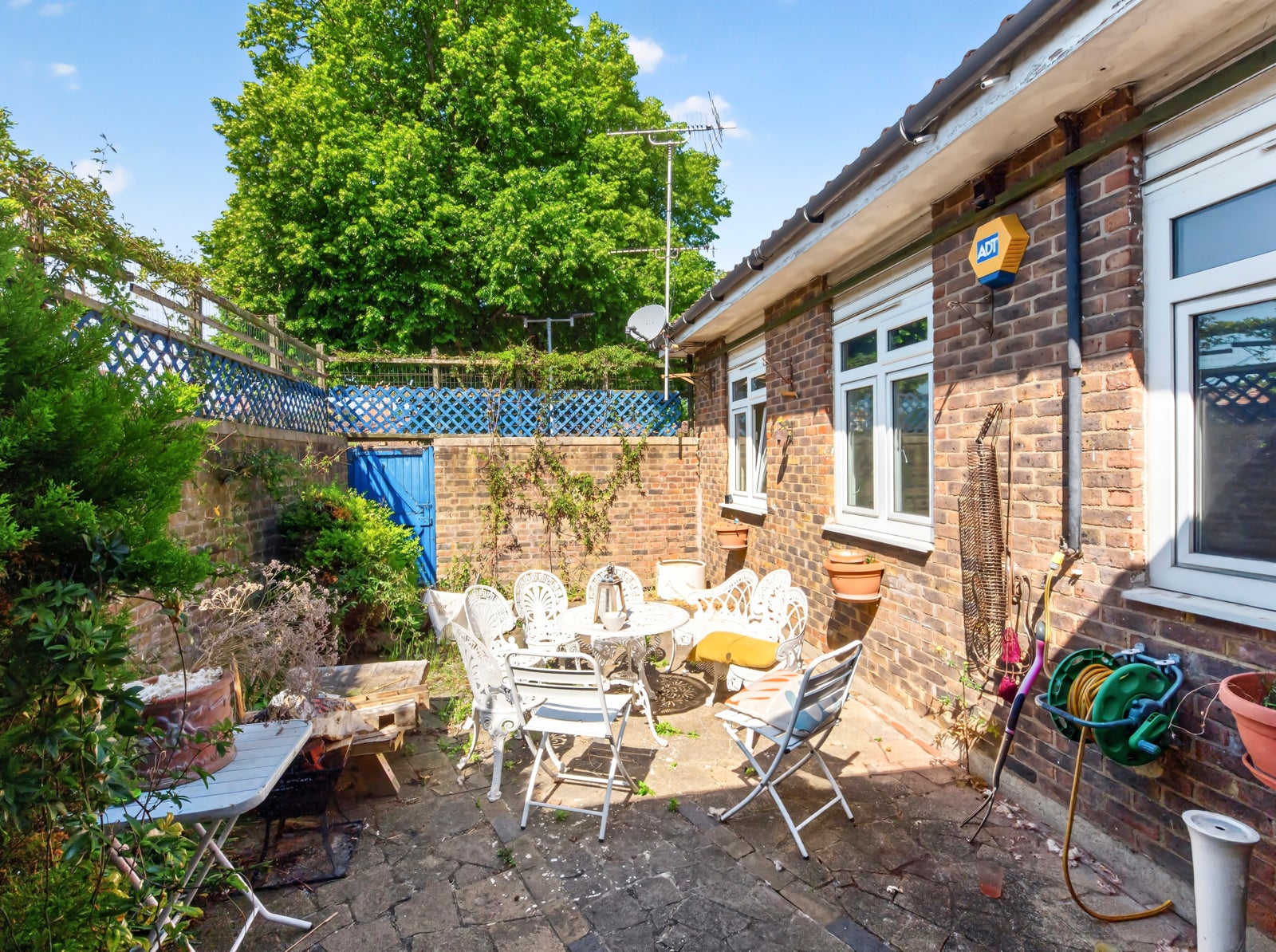 House Mallard Close in Greater London