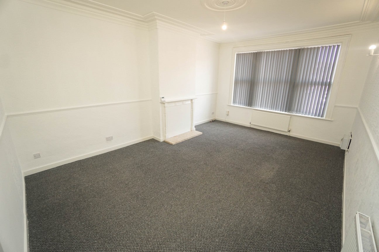 Flat Chorley New Road in Horwich