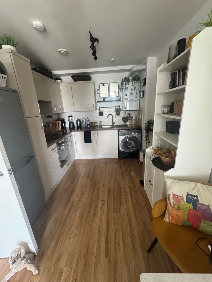 Flat New Plaistow Road in Greater London