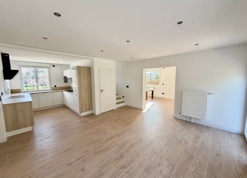 Appartement Rue Porte de Reims à Bruyères-et-Montbérault