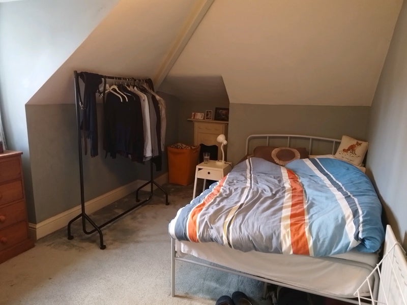 Room Meridian Road in Bristol